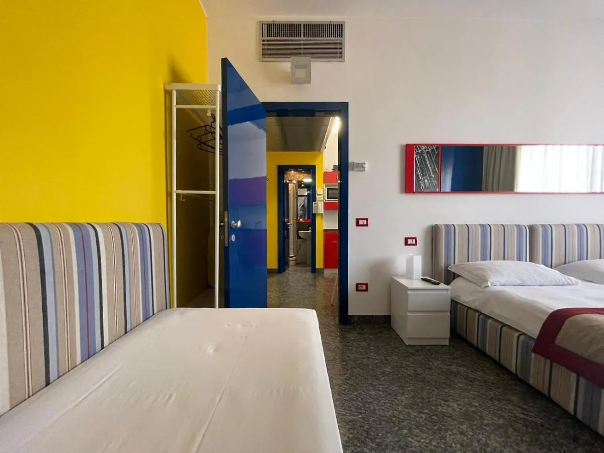 Camperio Central & Colorful Apartment In Cordusio Milán Itálie
