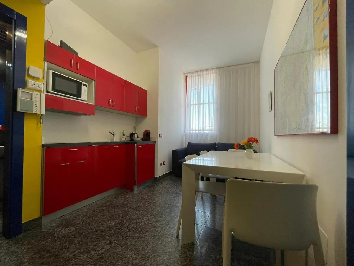 Camperio Central & Colorful Apartment In Cordusio Milán